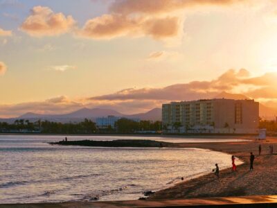 Warum gibt es keine Direktflüge nach Lanzarote Tipps für die Reiseplanung